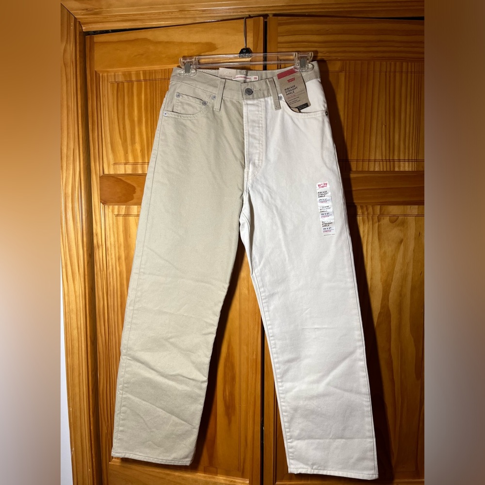 NWT Levi’s Ribcage Straight Ankle jeans, size 26.